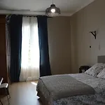 לינה וארוחת בוקר La Maison D'antoine 3*