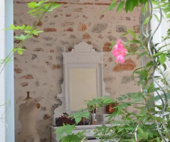 La Maison D'antoine Bed & Breakfast 3*